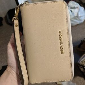 Michael Kors wallet